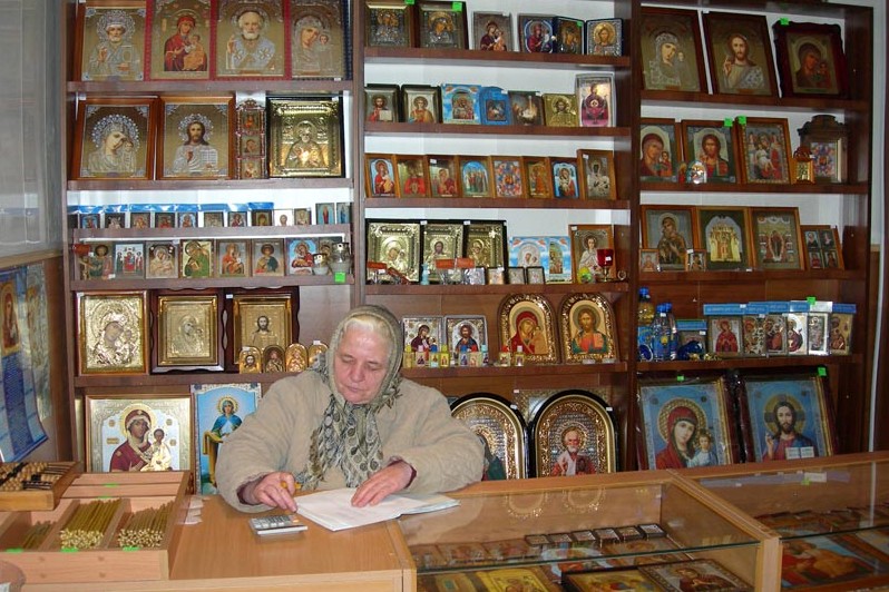В церковь... на работу