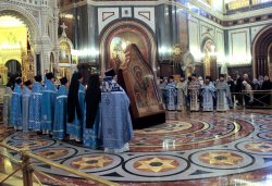 Смоленская икона Божией Матери «Одигитрия» в кафедральном соборном Храме Христа Спасителя, 10 февраля 2015 года