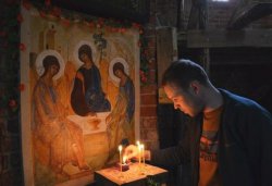«С кем я на самом деле встречаюсь, когда вижу в Небе кулак?»