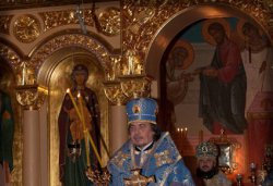 Проводы ковчега с Поясом Пресвятой Богородицы из Санкт-Петербурга 24 октября 2011 года
