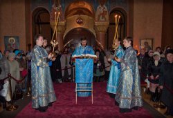Проводы ковчега с Поясом Пресвятой Богородицы из Санкт-Петербурга 24 октября 2011 года
