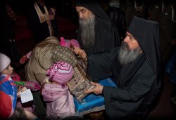 Проводы ковчега с Поясом Пресвятой Богородицы из Санкт-Петербурга 24 октября 2011 года