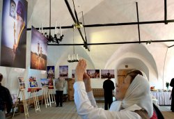 Открытие фотовыставки псковского фотохудожника Андрея Кокшарова 5 мая 2013 года