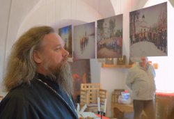 Открытие фотовыставки псковского фотохудожника Андрея Кокшарова 5 мая 2013 года