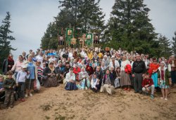 Крестный ход с иконой Спаса Елеазаровского на Талабские острова 12 июля 2014 года