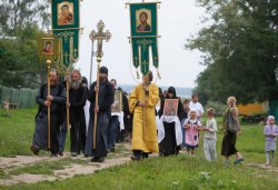 Крестный ход с иконой Спаса Елеазаровского на Талабские острова 12 июля 2014 года