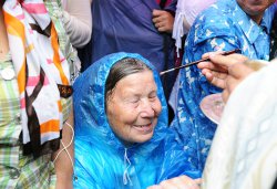 Первосвятительский визит в Псковскую епархию. Всенощное бдение на площади у Михайловского собора Свято-Успенского Псково-Печерского монастыря