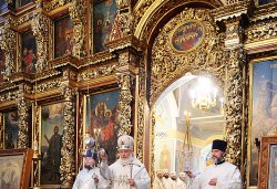 Первосвятительский визит в Псковскую епархию. Божественная литургия в Свято-Троицком соборе Псковского кремля