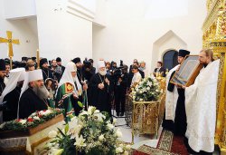 Первосвятительский визит в Псковскую епархию. Передача чудотворной иконы «Спас Вседержитель»