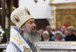 Первосвятительский визит в Псковскую епархию. Божественная литургия в Свято-Троицком соборе Псковского кремля