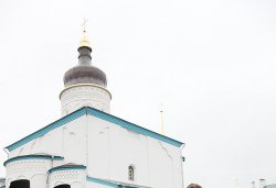 Первосвятительский визит в Псковскую епархию. Лития на могиле настоятельницы Елеазаровского монастыря игумении Елисаветы (Беляевой)