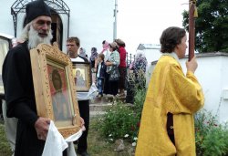 Крестный ход с иконой Спаса Елеазаровского на Талабские острова 12 июля 2012 года