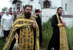 Крестный ход с иконой Спаса Елеазаровского на Талабские острова 12 июля 2012 года