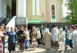 Паломничество в Оптину пустынь, Свято-Тихонову пустынь, Казанскую Амвросиеву пустынь (п. Шамардино) 18-19 июня 2011 года