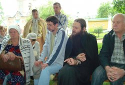 Паломничество в Оптину пустынь, Свято-Тихонову пустынь, Казанскую Амвросиеву пустынь (п. Шамардино) 18-19 июня 2011 года