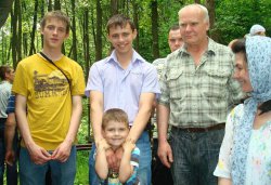 Паломничество в Оптину пустынь, Свято-Тихонову пустынь, Казанскую Амвросиеву пустынь (п. Шамардино) 18-19 июня 2011 года