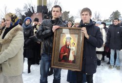 Крестный ход вокруг Пскова 14 марта 2012 года