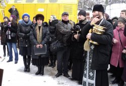Крестный ход вокруг Пскова 14 марта 2012 года