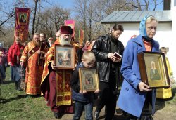 Крестный ход вокруг Пскова 26 апреля 2012 года