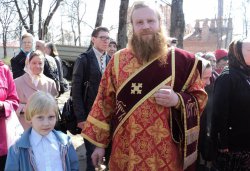 Крестный ход вокруг Пскова 26 апреля 2012 года