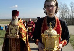 Крестный ход вокруг Пскова 26 апреля 2012 года