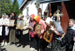 Крестный ход вокруг Пскова 15 мая 2012 года