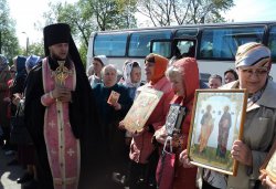 Крестный ход вокруг Пскова 15 мая 2012 года