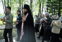Крестный ход вокруг Пскова 15 мая 2012 года