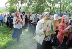 Крестный ход вокруг Пскова 15 мая 2012 года