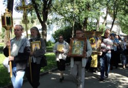 Крестный ход вокруг Пскова 13 июня 2012 года