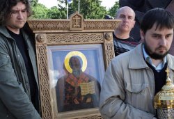 Крестный ход вокруг Пскова 13 июня 2012 года