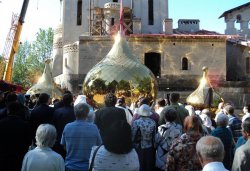 Освящение куполов и колоколов храма в Крестах 4 июля 2012 года