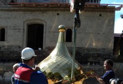 Освящение куполов и колоколов храма в Крестах 4 июля 2012 года