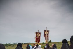 Крестный ход с иконой Спаса Елеазаровского на Талабские острова 12 июля 2012 года. Фоторепортаж Андрея Кокшарова
