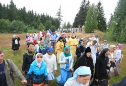 Крестный ход с иконой Спаса Елеазаровского на Талабские острова 12 июля 2012 года. Фоторепортаж Андрея Кокшарова