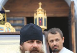 Крестный ход с иконой Спаса Елеазаровского на Талабские острова 12 июля 2012 года. Фоторепортаж Андрея Кокшарова