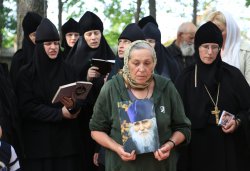 Крестный ход с иконой Спаса Елеазаровского на Талабские острова 12 июля 2012 года. Фоторепортаж Андрея Кокшарова