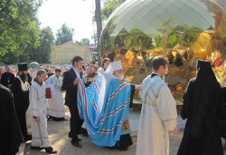 Освящение куполов и колоколов храма в Крестах 4 июля 2012 года
