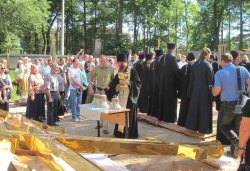 Освящение куполов и колоколов храма в Крестах 4 июля 2012 года
