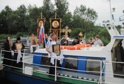 Крестный ход с иконой Спаса Елеазаровского на Талабские острова 12 июля 2012 года