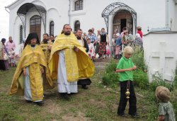 Крестный ход с иконой Спаса Елеазаровского на Талабские острова 12 июля 2012 года