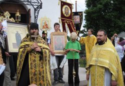 Крестный ход с иконой Спаса Елеазаровского на Талабские острова 12 июля 2012 года