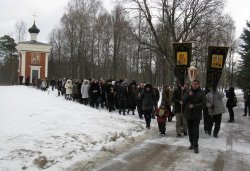 Крестный ход вокруг Пскова 14 марта 2012 года