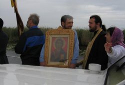 Крестный ход с иконой Спаса Елеазаровского на Талабские острова 12 июля 2012 года