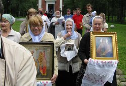 Крестный ход вокруг Пскова 16 июля 2012 года