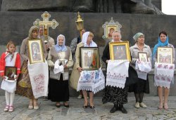 Крестный ход вокруг Пскова 16 июля 2012 года