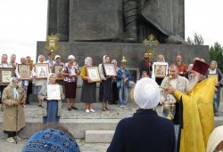 Крестный ход вокруг Пскова 16 августа 2012 года