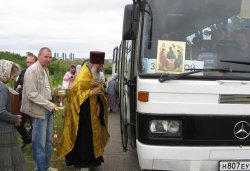 Крестный ход вокруг Пскова 16 августа 2012 года