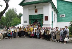 Крестный ход вокруг Пскова 16 августа 2012 года