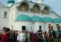 Паломничество в Введено-Ояцкий, Александро-Свирский, Покрово-Тервенический монастыри 8-9 мая 2010 года
